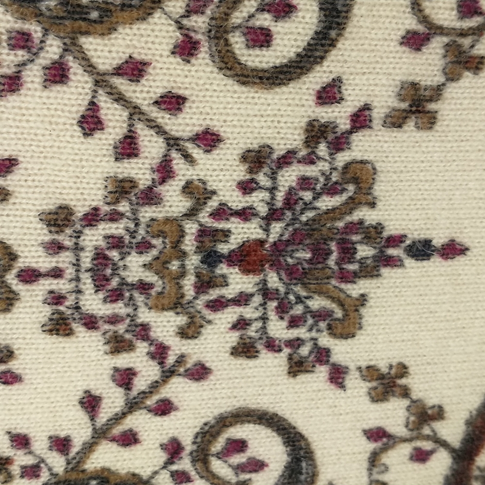 Dramatic Cashmere Pullover Paisley Print Top Ligh… - image 6